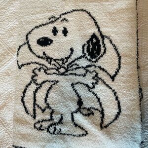 Snoopy Halloween vampire reversible throw blanket black and white 50 x 70 inches